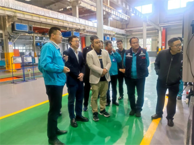 先導(dǎo)稀材科技集團侯振富聯(lián)席總裁一行到大連機床進(jìn)行業(yè)務(wù)交流